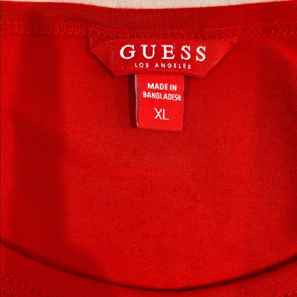 Guess Key Hole Top - Picture 2 of 10